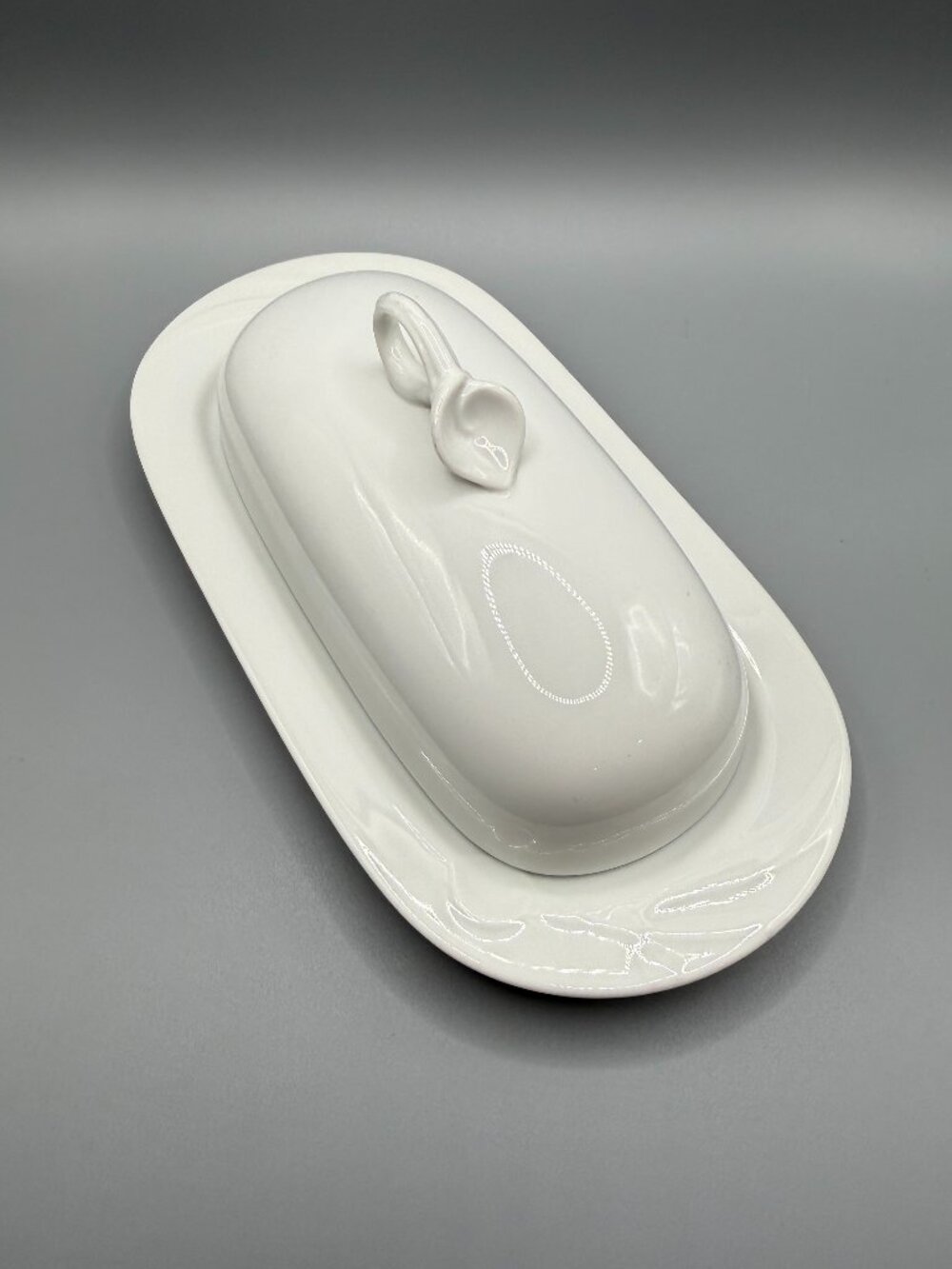 VTG Mikasa 'Classic Flair' Calla Lily Porcelain Butter Dish